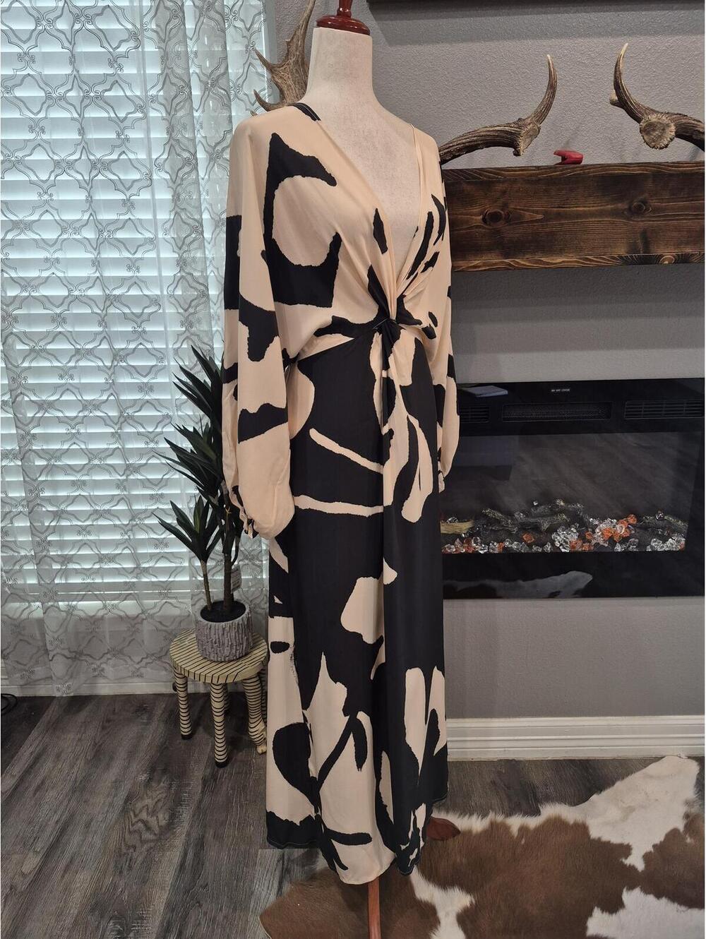 FIGUE Brenna Silk Maxi dress size 6 - Picture 6 of 8